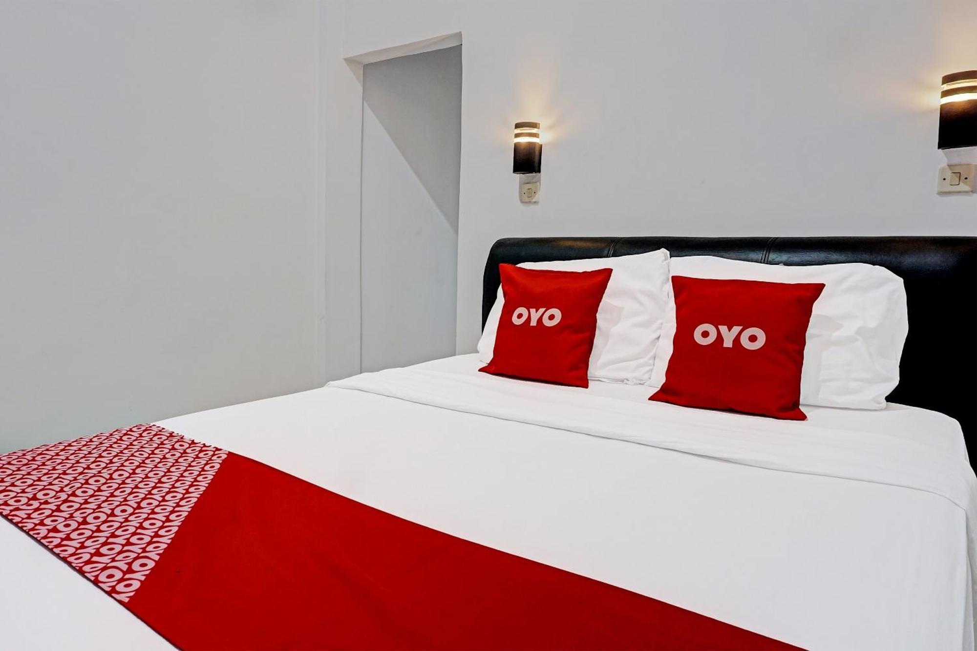Oyo 91599 Penginapan Mutiara Madiun Dış mekan fotoğraf